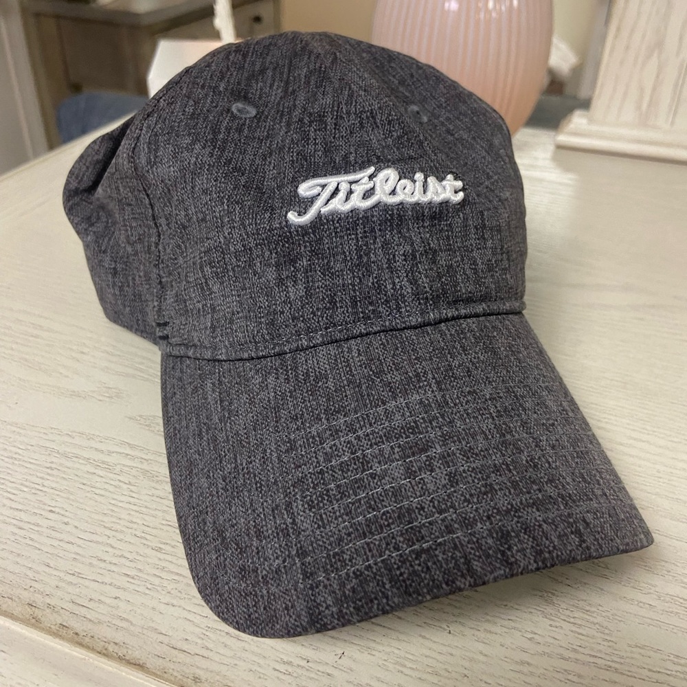 NWOT Titleist Hat
